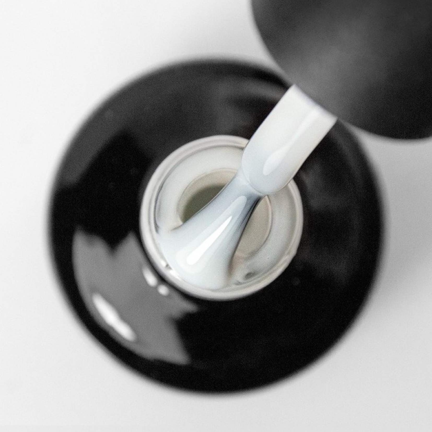 REAL NAIlS RUBBER GEL MILK 15ml